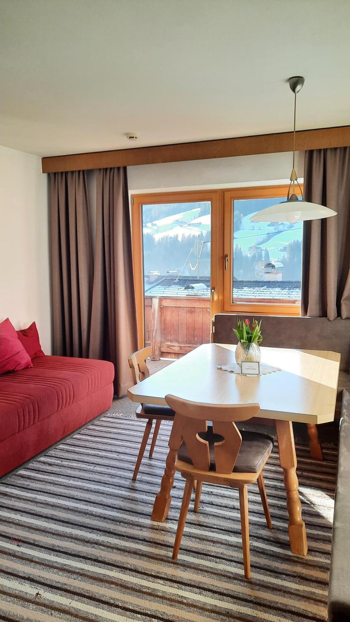ホテル Haus Gmahblick Ferienwonungen アルプバッハ エクステリア 写真